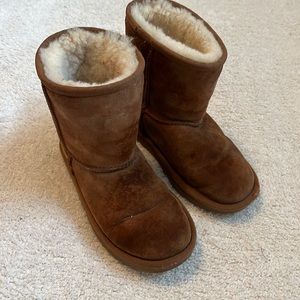 Kids Ugg Classic Boots Chestnut Size 1